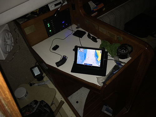 Depth sounder, house panel and chart plotter. Piece of cake.
