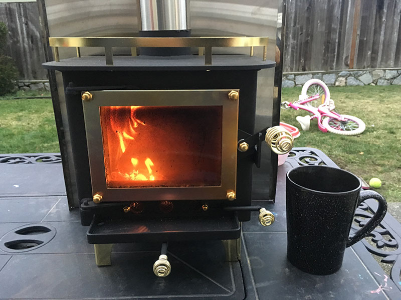 Freakin' out the neighbors. Burn baby burn!