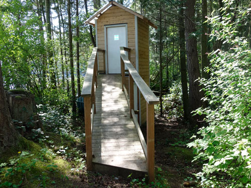 Now that's an out house.