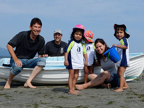 Barnucka, me, India, Havana, Tania and Rio on the beach at Sidney Spit.