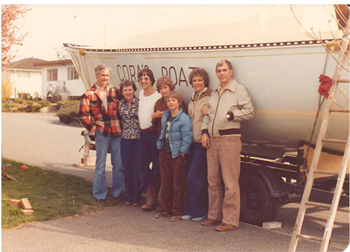 Arriving home after our long journey to great fanfare. From l to r; Dad, Mom, Me, Cousin Marnie, Cousin John, Aunt Judy and Uncle Bruzz.